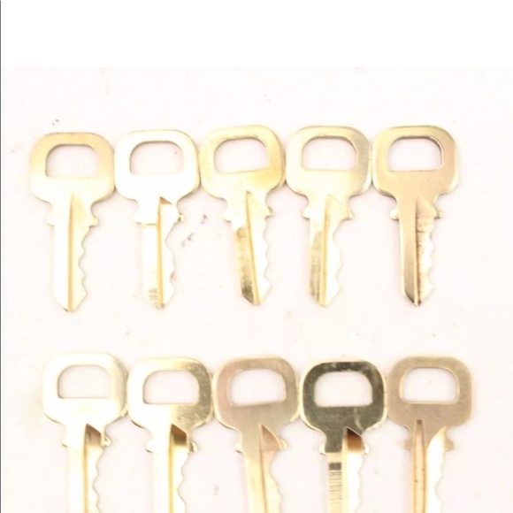 Louis Vuitton Padlock & Key - Picture 8 of 8